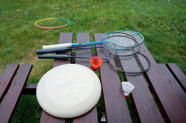 Бадминтон, ракетка, обруч, летающая тарелка для летнего развлечения Стоковая Картинка