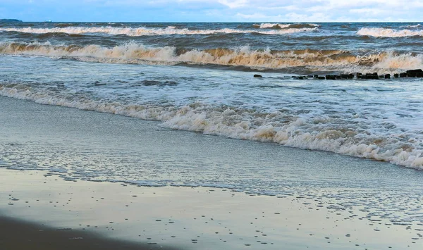 Paisagem Marinha Uma Pequena Onda Mar Ondas Mar Báltico — Fotografia de Stock