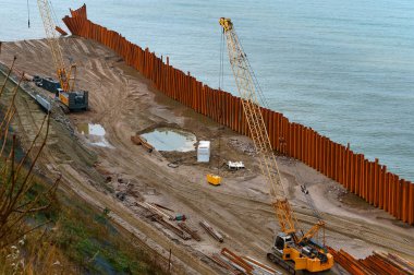 Denizde güçlendirilmesi deniz kıyı şeridi, sahilde özel ekipman mesire inşaatı