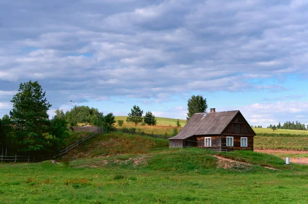 田舎、農村の家、農村景観 — ストック写真