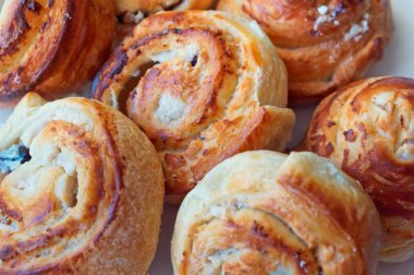 puf böreği buns, kıvırcık buns ile peynir, peynir pişmiş puf böreği