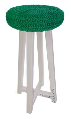 El yapımı dışkı beyaz yeşil bitkiler desenli. Yuvarlak koltukla 