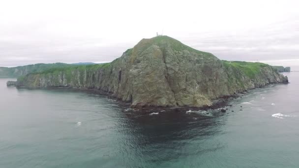 Kamchatka. Islas en el Océano Pacífico. Disparo aéreo — Vídeos de Stock