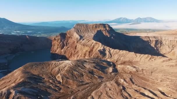 Aerial View. Flying through the Canyon. Red Mountain. — Stock Video