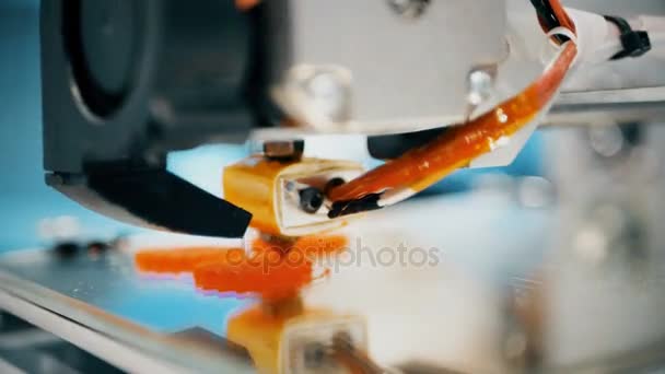 Working 3d printer sequence. Printing with Plastic Wire Filament on 3D Printer. Printing with Plastic Wire Filament. Three dimensional printer during work in school laboratory, 3D plastic — Stock Video
