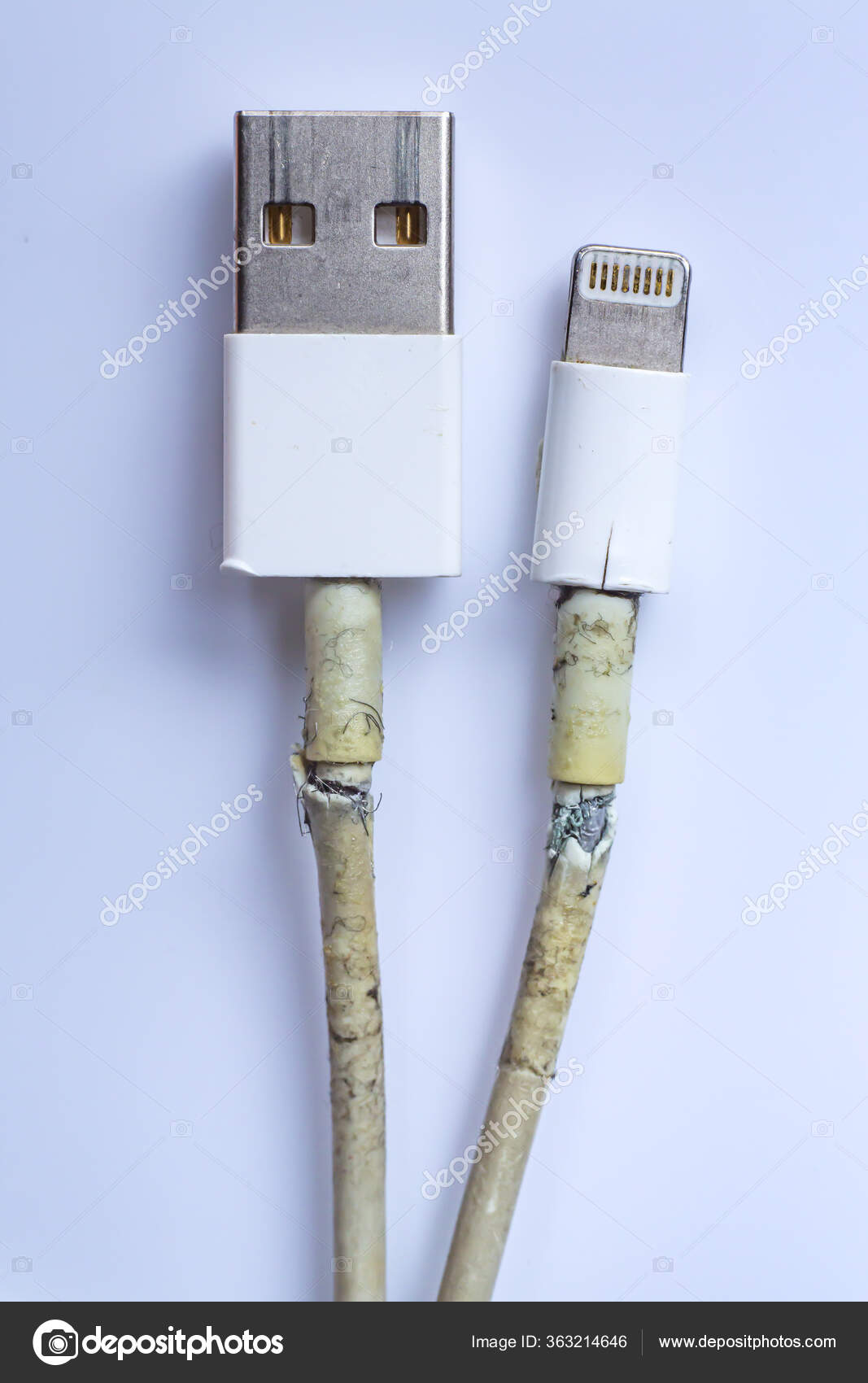 Charger Stuck In Iphone Charger Breaking Broke Off Iphone