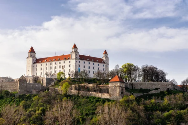 Замок в Братиславе — стоковое фото