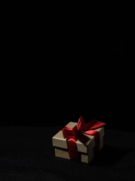 Загорнута Вінтажна Подарункова Коробка — стокове фото