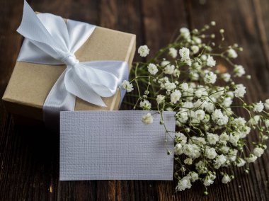 Vintage hediye kutusu sarılmış