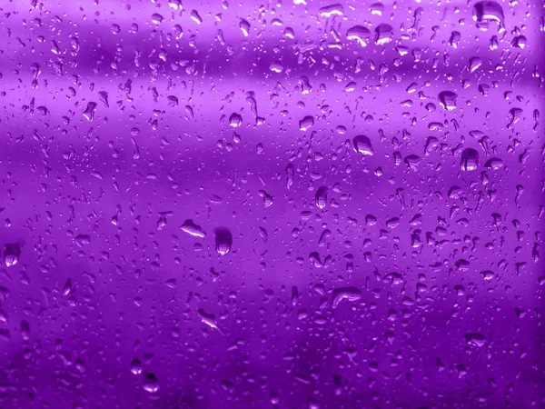 Ultra Violette Achtergrond Gemaakt Van Regen Druppels Ultra Violette Achtergrond — Stockfoto