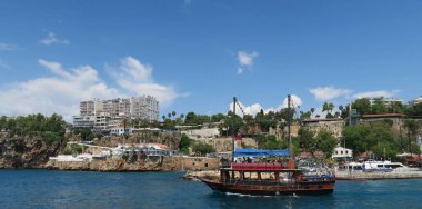 Gemi Oldtown Kaleiçi Antalya Limanı terk