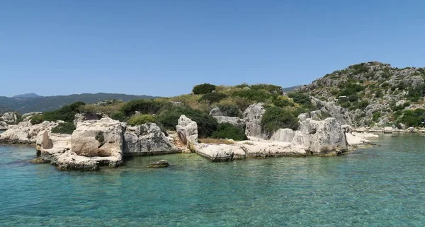 A romjai az elsüllyedt város Simena és Kekova sziget, Antalya Province, Törökország — Stock Fotó