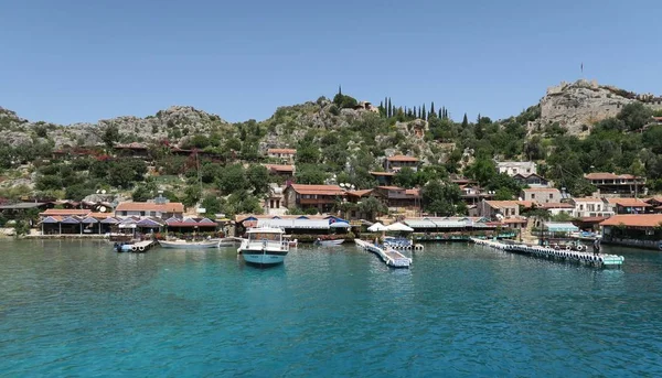 Kaleköy ve Simena Kalesi Kekova Adası Türkiye'de liman
