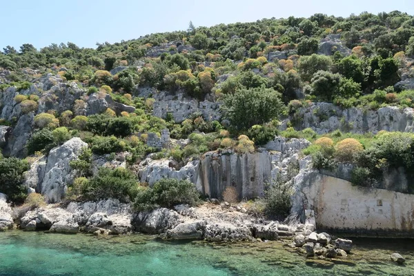 Kekova-sziget és a romjai az elsüllyedt város Simena, Antalya Province, Törökország — Stock Fotó