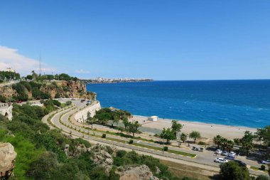 Konyaaltı Beach Antalya, Türkiye'de yola
