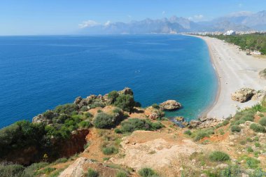 Konyaaltı Plajı ve Toros Dağları, Antalya, Türkiye
