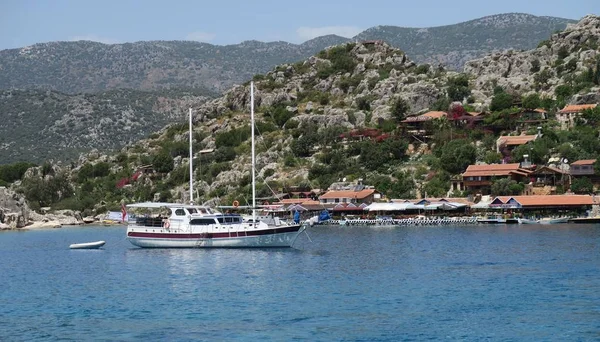 Kaleköy ve Simena Kalesi Kekova Adası Türkiye'de liman