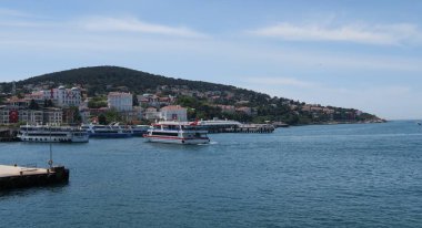Prens Adası Buyukada Marmara Denizi'nde Istanbul yakınındaki güzel limanda
