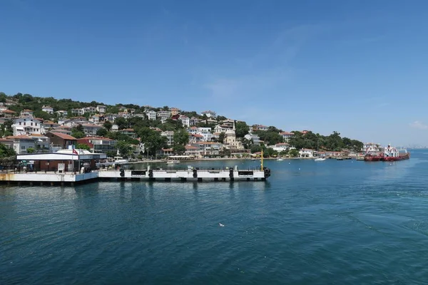 Famosa Isola del Principe Burgazada nel Mar di Marmara, vicino Istanbul, Turchia — Foto Stock