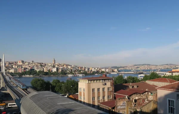 Haliç ve Galata - Istanbul, Türkiye'de Beyoğlu İlçesi Fatih görünümünden