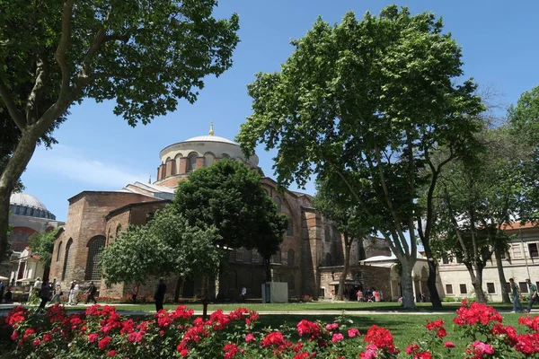 Gyönyörű Hagia Irene - egy egykori keleti ortodox egyház, a Topkapi palota komplex, Isztambul, Törökország — Stock Fotó