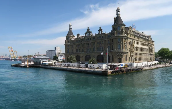 Kadıköy, Istanbul, Türkiye'nin sembolü Landmark Haydarpaşa tren istasyonunda