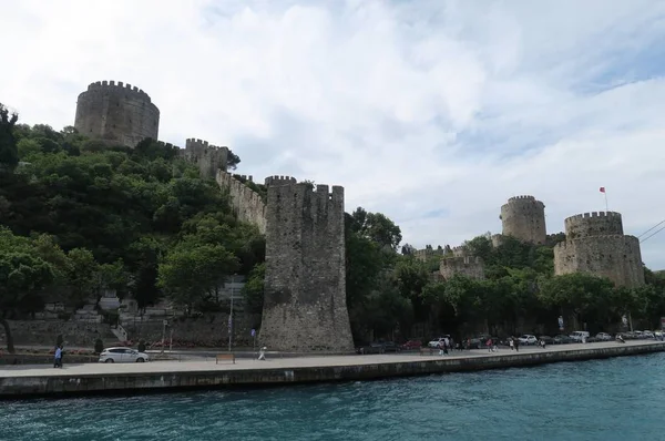Boğaz, Istanbul, Türkiye'de Avrupa yakasının Rumeli Hisarı.