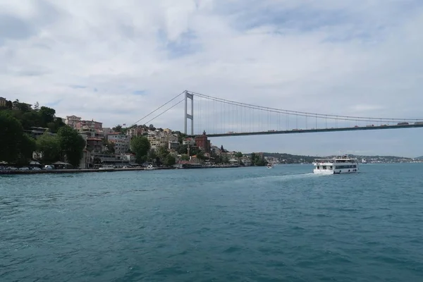 Fatih Sultan Mehmet bron - andra Bosphorusbridge i Istanbul, Turkiet — Stockfoto