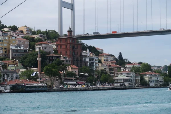 Fatih sultan mehmet bridge - zweite bosporusbrücke in istanbul, türkei — Stockfoto