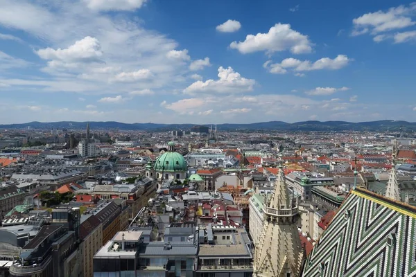 Skyline des ersten Bezirks in Österreichs Hauptstadt Wien — Stockfoto