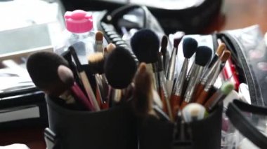 Makyaj fırçaları, aksesuarlar