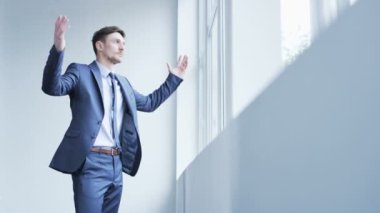 Office 100 genç işadamı