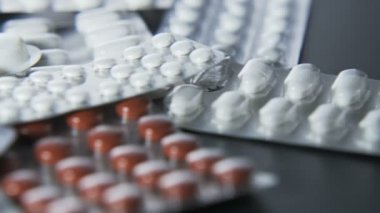 Blister Ambalajlarda Çeşitli Tabletler