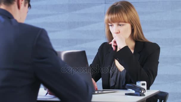 Young Business Woman Working With a Computer — Stock Video