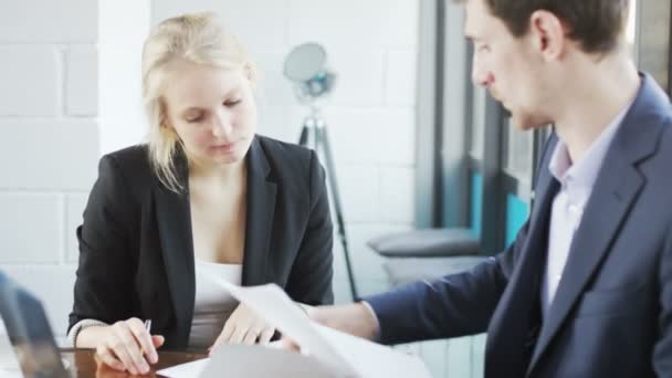 Businessman Gives His Colleague Documents Sign Lunch Break Shot Red — Stock Video