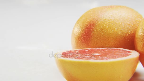 Grapefruit Helften Van Rechts Naar Links Citrusvruchten Close Geschoten Het — Stockvideo