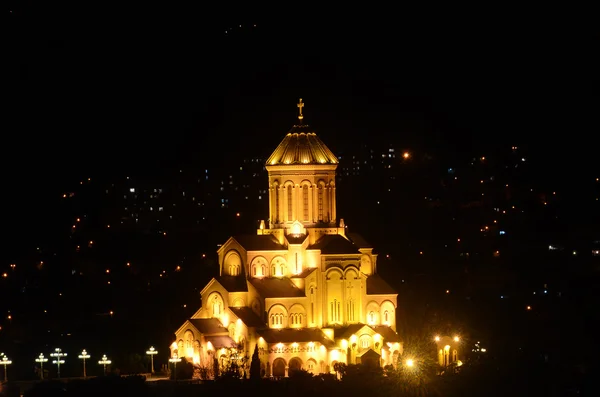 Orthodox cathedral church Sameba at night. Tbilisi, Georgia — Stock Photo, Image