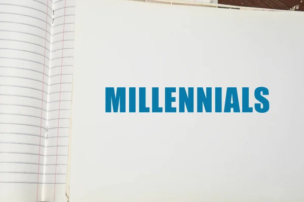 Millennials Ord Skrivet Vitt Papper — Stockfoto