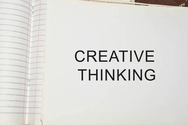 Pensamento Criativo Escrito White Paper — Fotografia de Stock