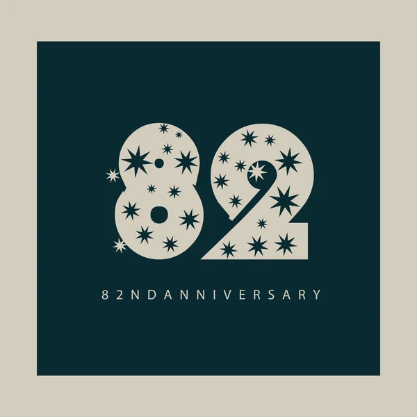82周年記念ロゴ 大胆な文字デザインで82年のお祝い — ストックベクタ