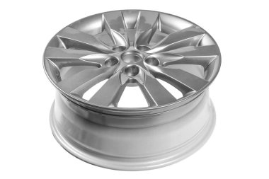 Otomobil, alüminyum disk. Beyaz arka plan üzerinde izole.