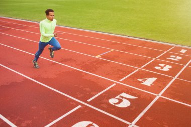 Afrika adam Stadı'nda çalışan