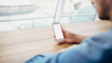 Bir el holding telefon