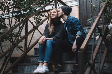 Bir adam ile bir köpek