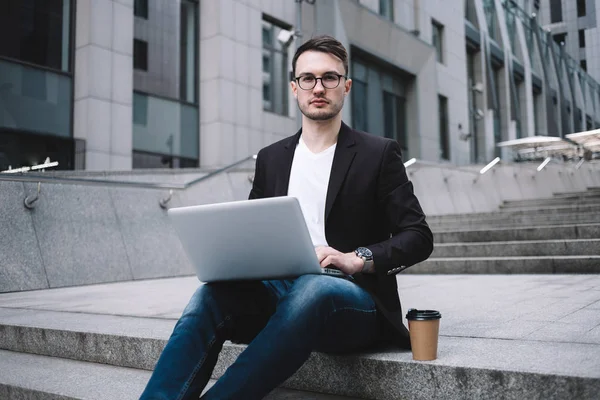 Şehirde bir iş adamı