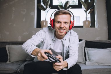 Parti oynayan oyuncular