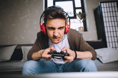 Parti oynayan oyuncular