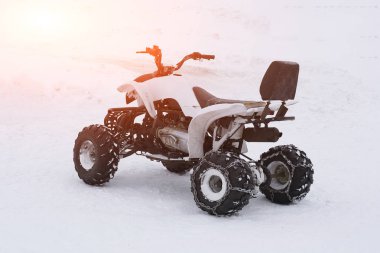 Karda beyaz dört Kiralama