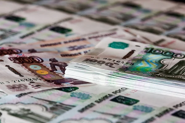 Yığın Rus ruble.