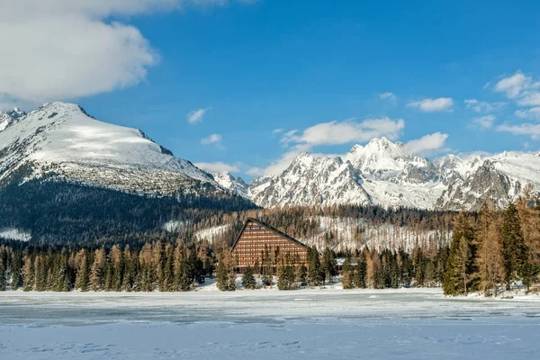 Winter in de Hoge Tatra gebergte. — Stockfoto